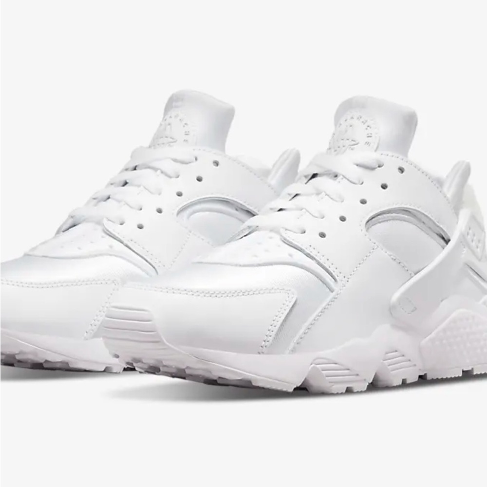Women’s Nike Air Huarache sneaker